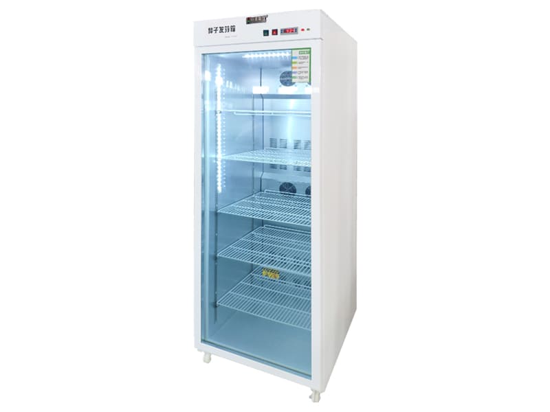 Constant temperature light incubator